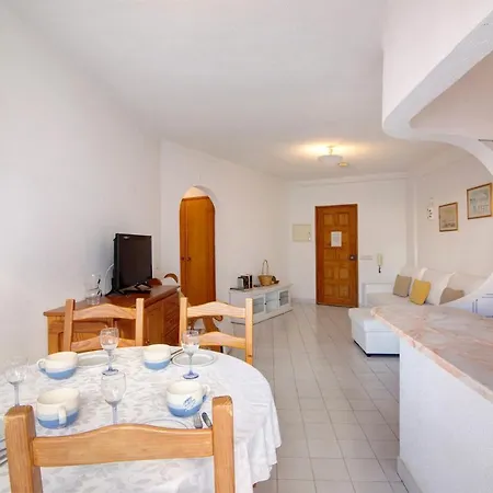 T1 Antonio Henriques Apartment