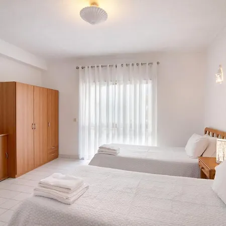 Apartment T1 Antonio Henriques